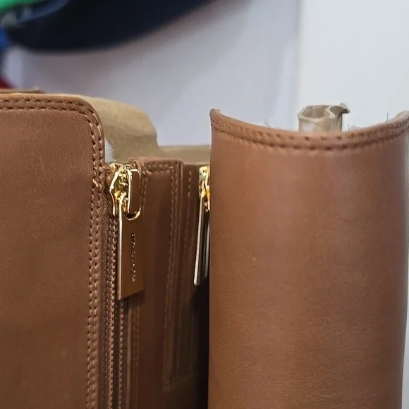 Shoes - Picture 4 of 4